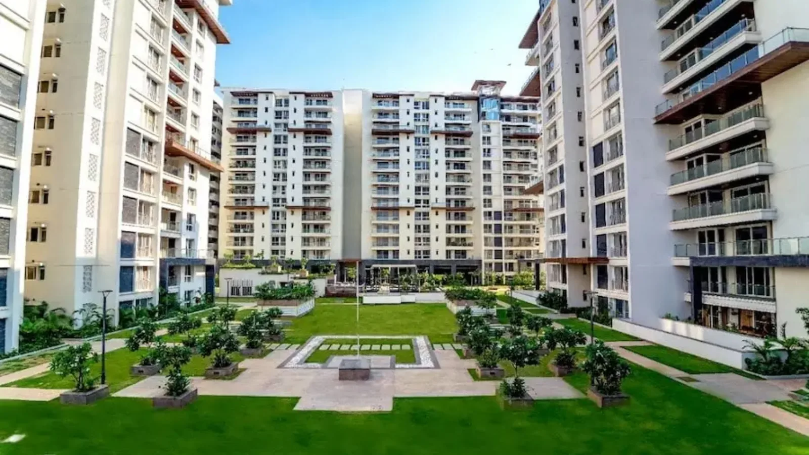 DivyaSree-77°-Place-Apartments-off-HAL-Old-Airport-Road-Bangalore-outside
